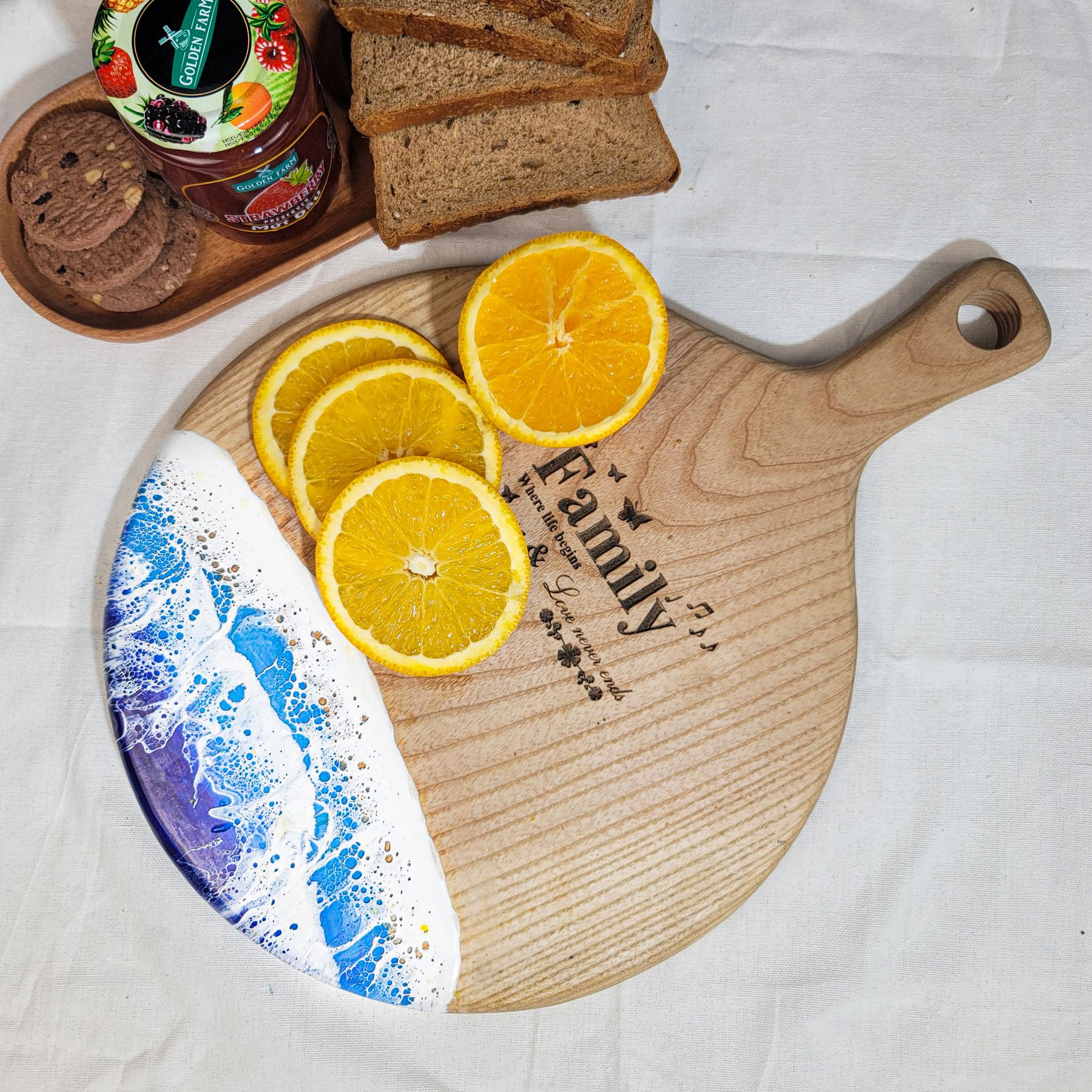 Thớt Gỗ Nghệ Thuật Resin Sóng Biển Có Tay Cầm - View 1